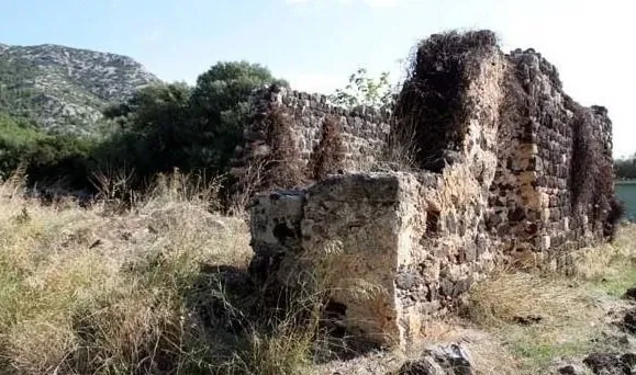 Le rovine della chiesa di San Bartolomeo a Muru